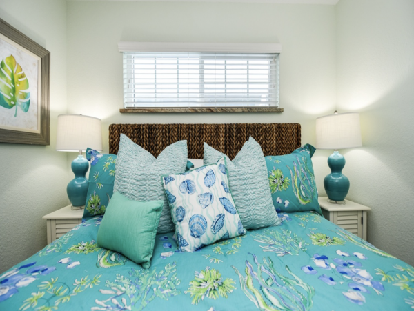 6 Bedroom No Roads to Cross to Beach Anna Maria Rental